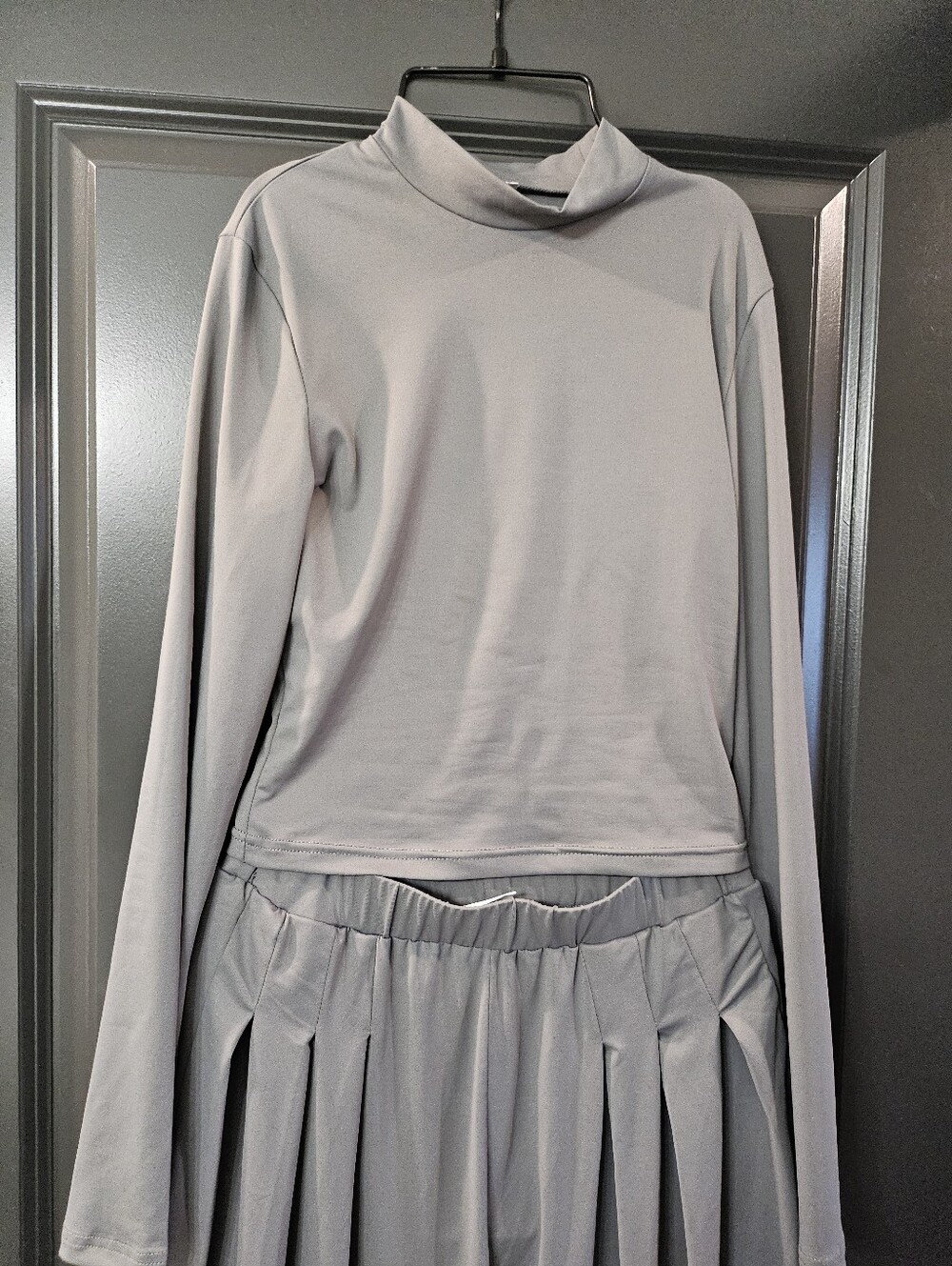 2 Pc Grey Set - Picture 3 of 8